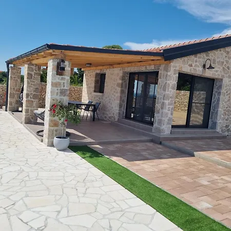Tatil Evi A&m With Pool And Lakeview *