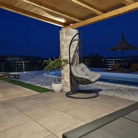 A&m With Pool And Lakeview Semesterbostad Vrana (Zadar)